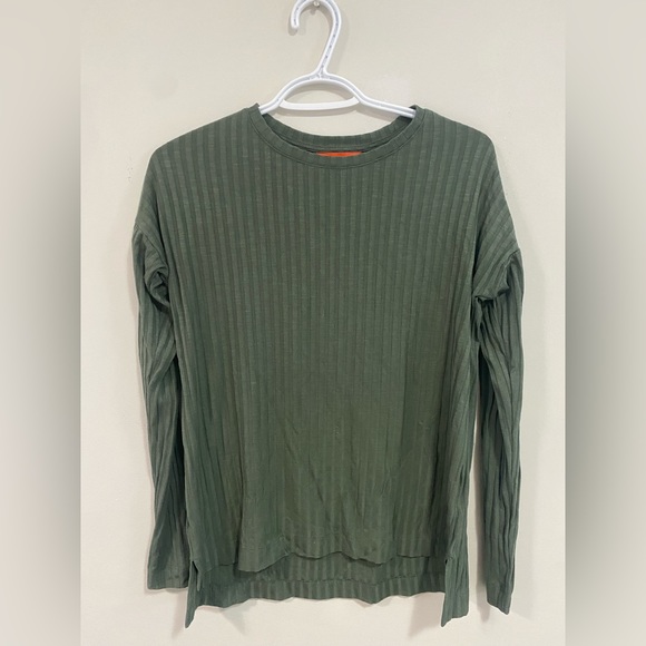 Two Joe Fresh Long Sleeve shirts. - Picture 6 of 7